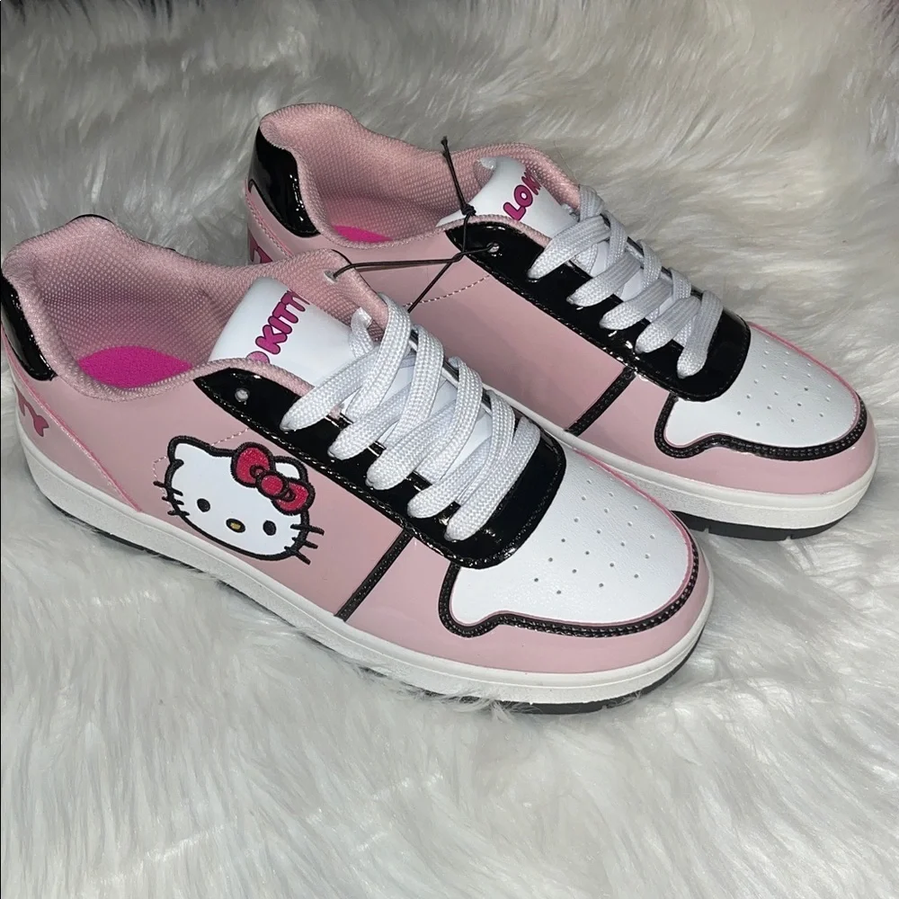 🆕Hello Kitty Sneakers Size 8